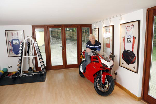 Iwan Thomas Gym